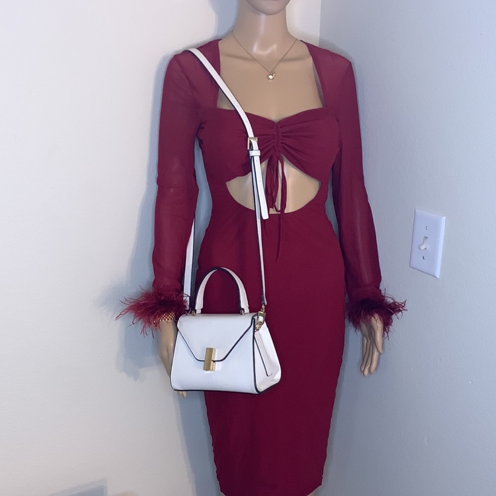 Dress - Picture 8 of 9
